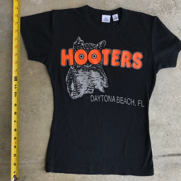 Hooters Tops | Hooters Daytona Beach Florida Womens Shirt Sz M | Poshmark